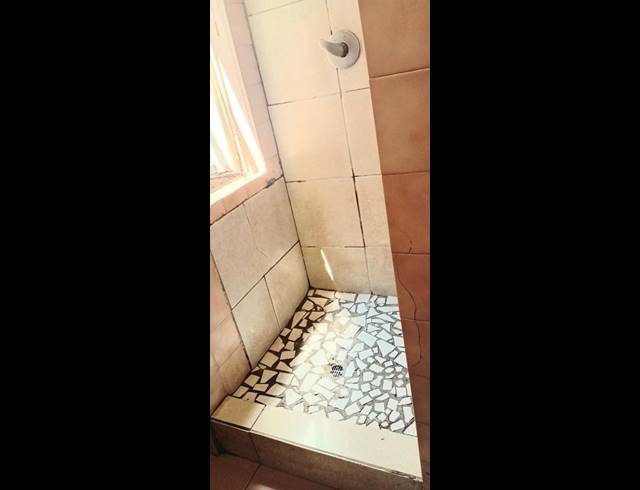 10 BEDROOM HOUSE FOR SALE IN ORANGE GROVE
